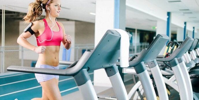 exercise on a treadmill for weight loss