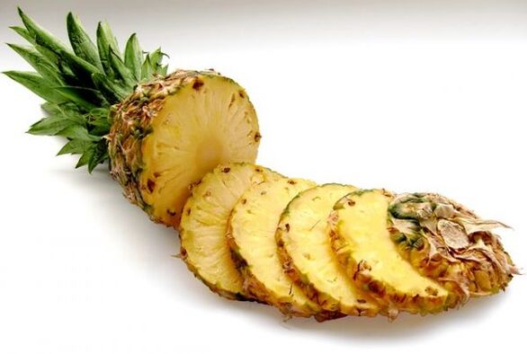 Pineapple is a food that helps you lose excess weight. 