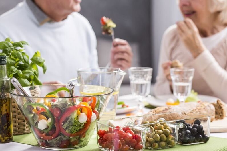 Mediterranean diet improves communication skills in older adults